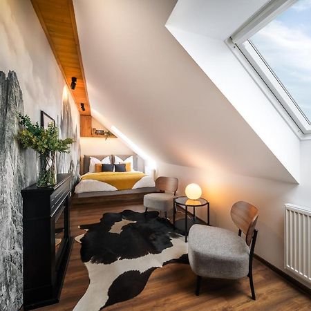 Cozy Mountain Attic Apartment In High Tatras Veľka Lomnica Bagian luar foto